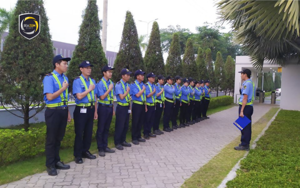 Xây dựng đội ngũ bảo vệ chuyên nghiệp và vững mạnh