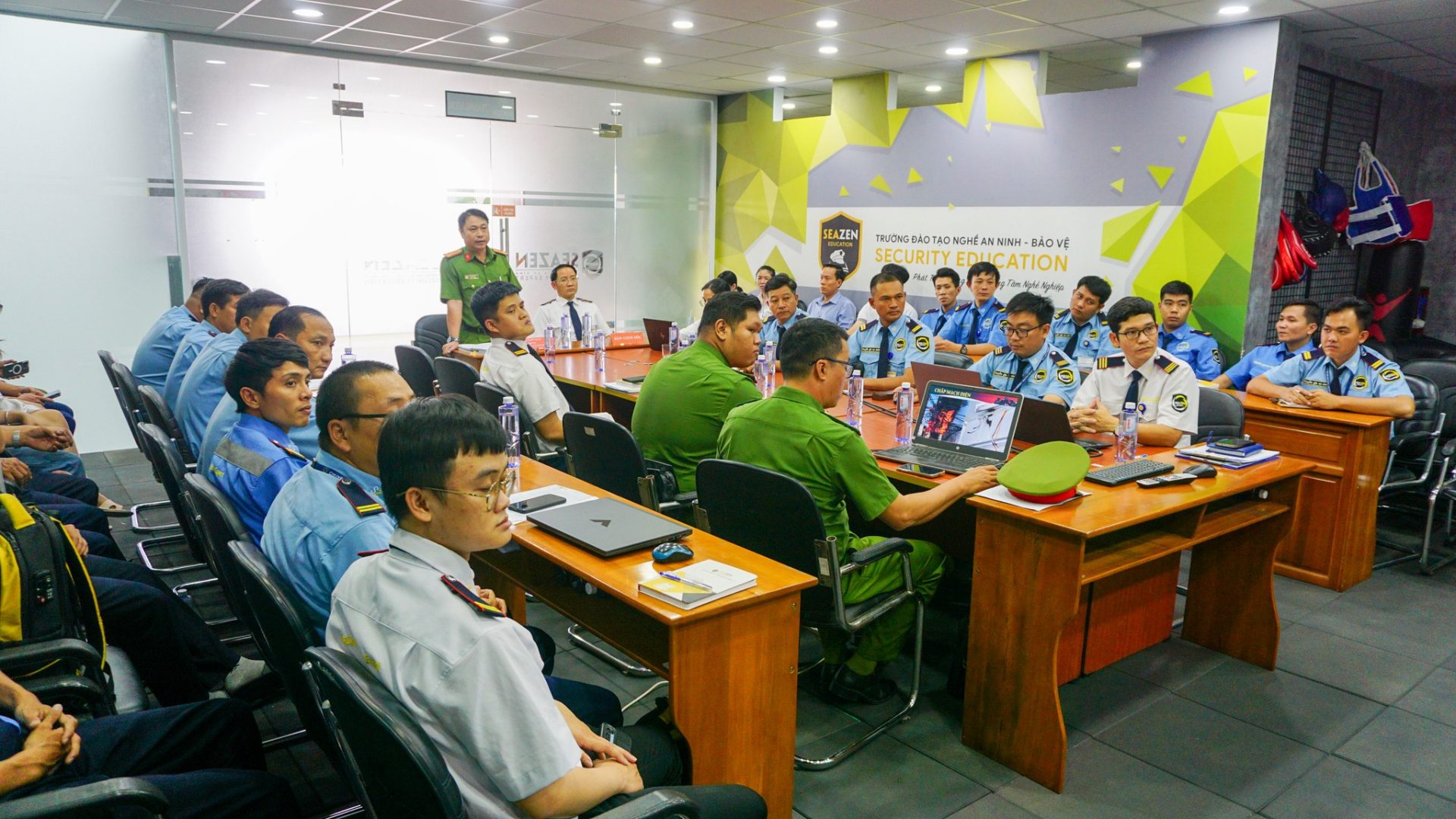 SeaZen Education với chương trình đào tạo nghiệp vụ bảo vệ chuyên nghiệp